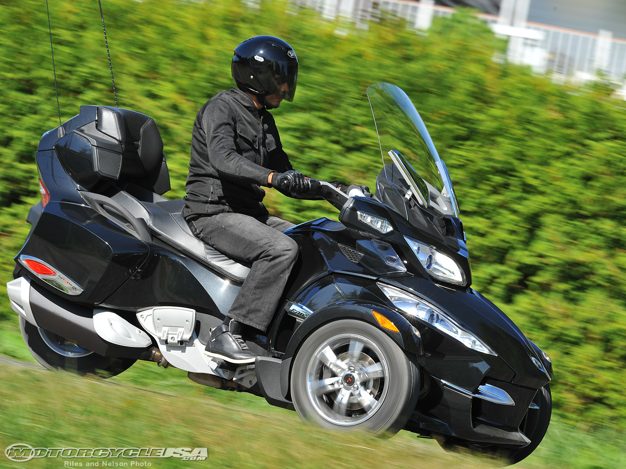 2010款庞巴迪Spyder RT摩托车图片4