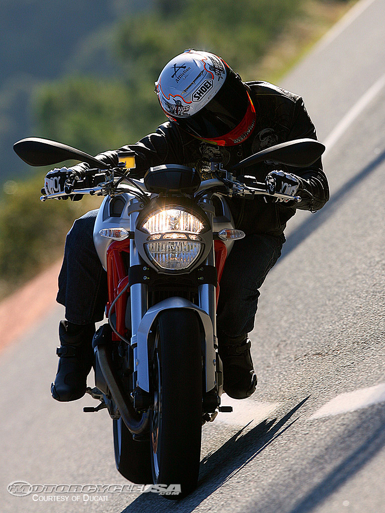2009款杜卡迪Monster 1100摩托车图片4