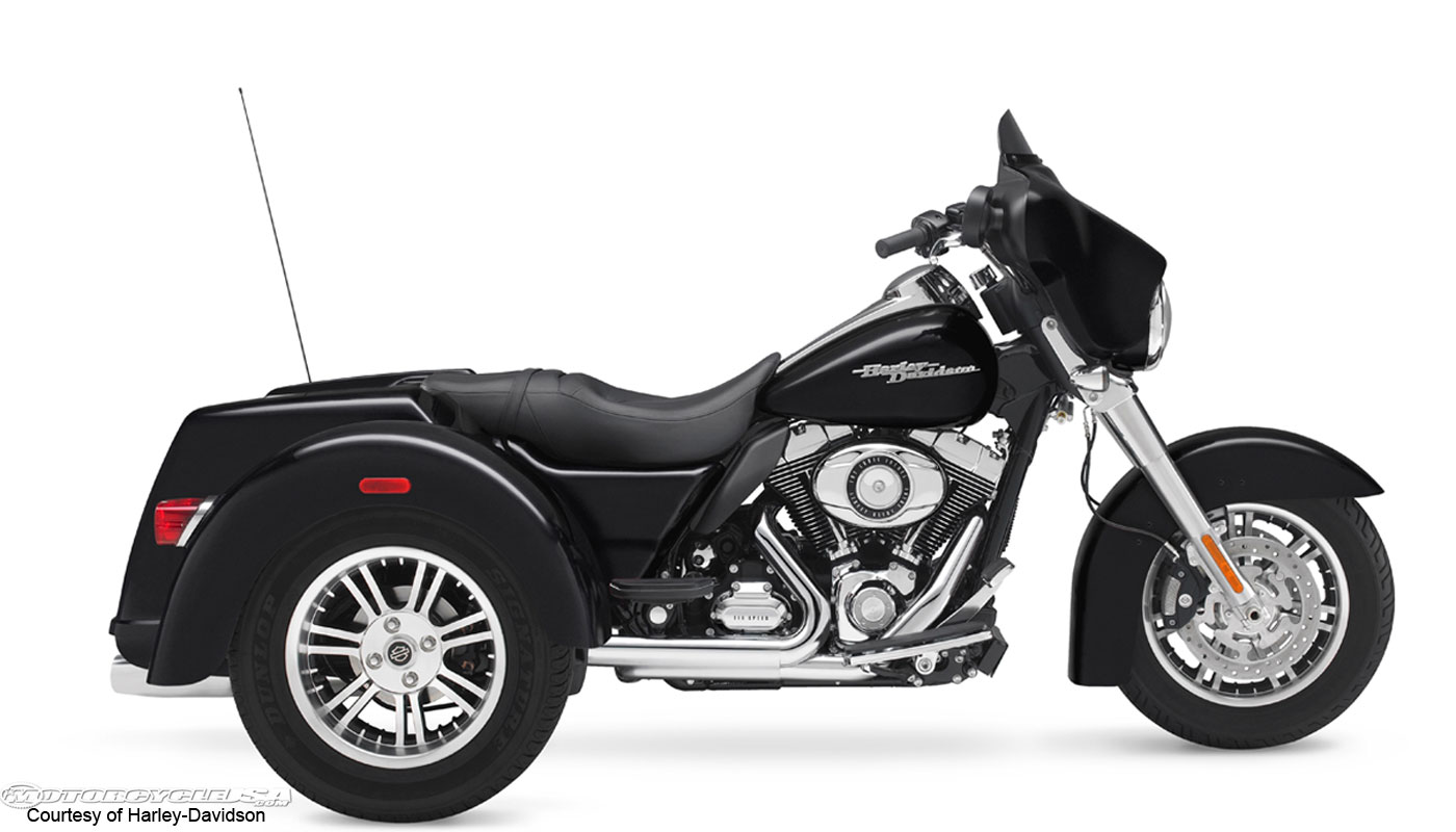 2010款哈雷戴维森Softail Rocker - FXCWC摩托车图片4