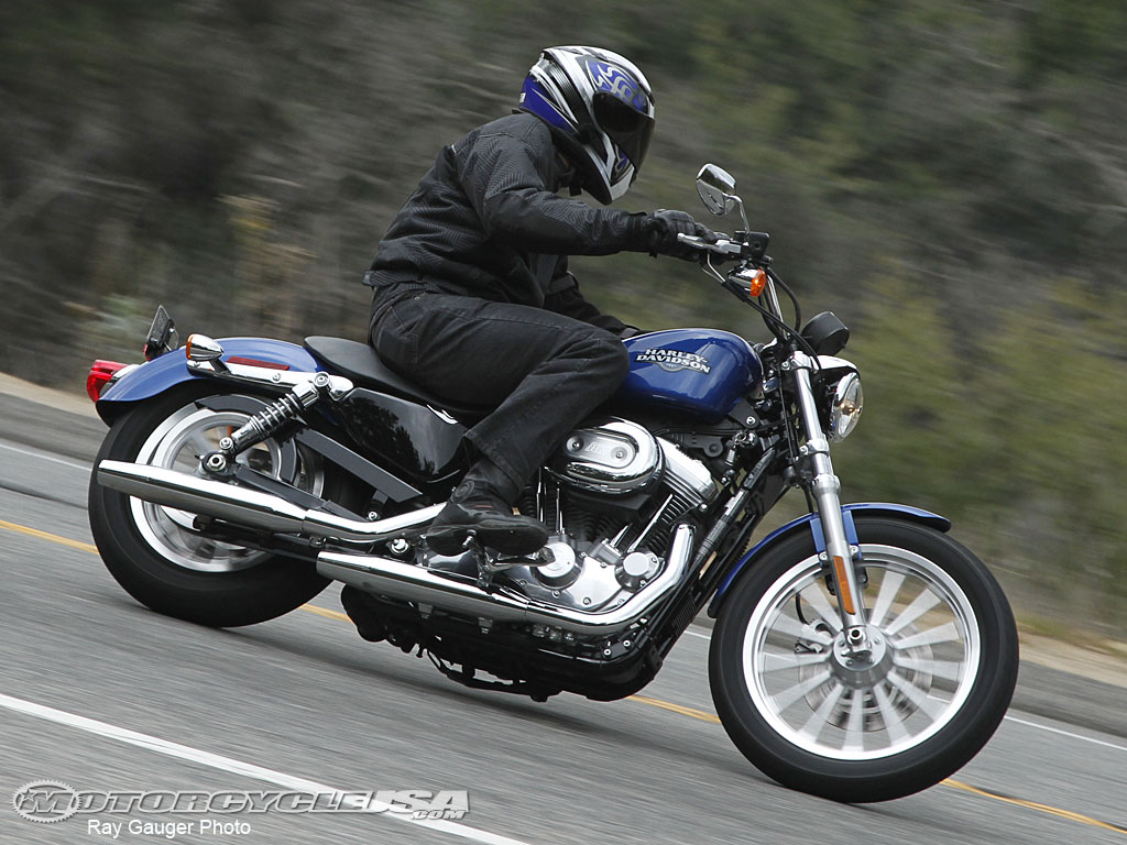 款哈雷戴维森Sportster 883 Low - XL883L摩托车图片1