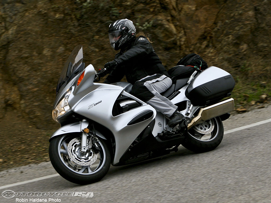 款本田ST1300A ABS摩托车图片3