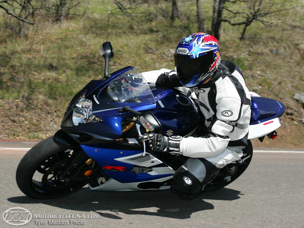 2005款雅马哈YZF-R1摩托车图片4