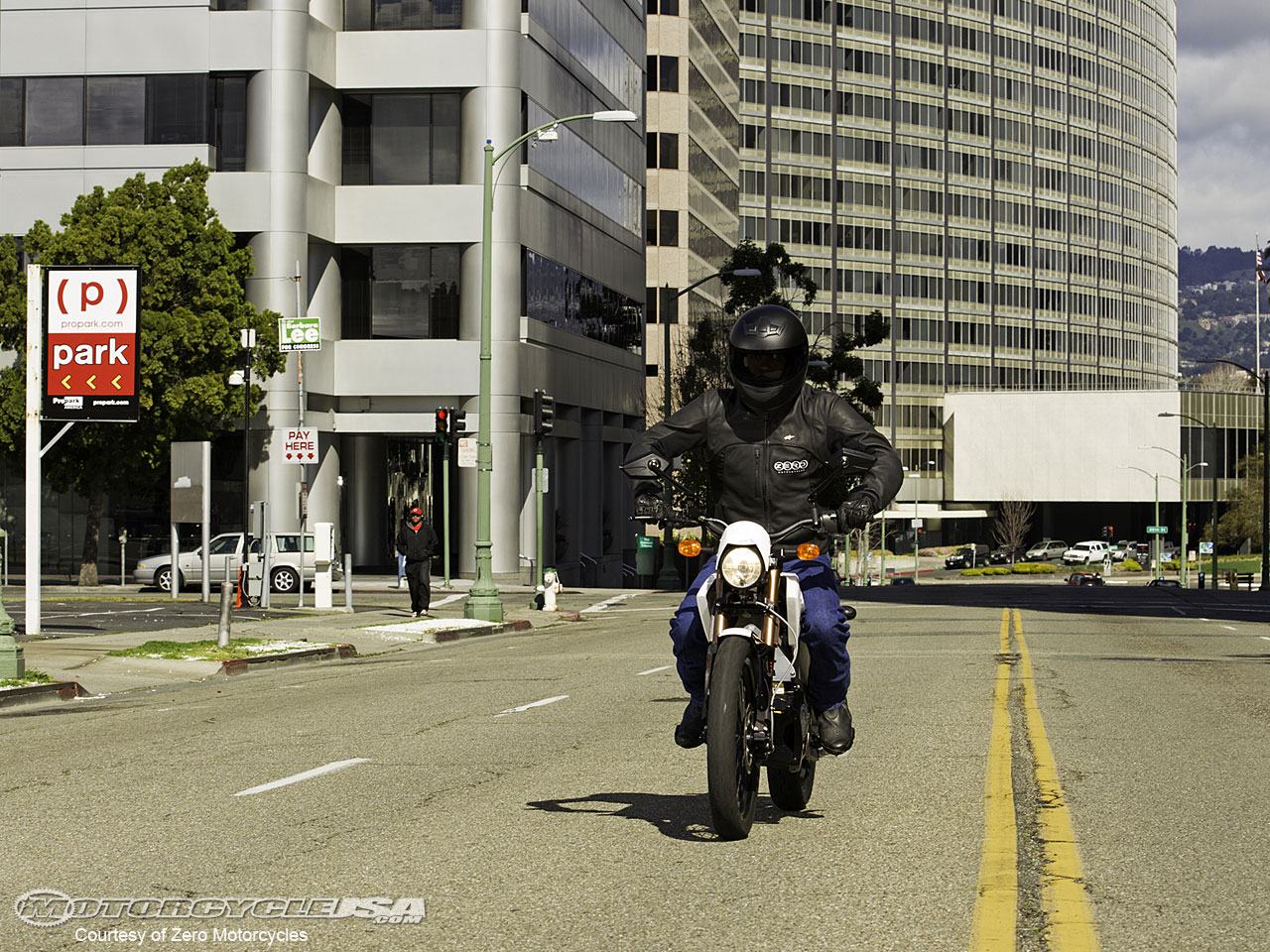 款ZeroXU摩托车图片3