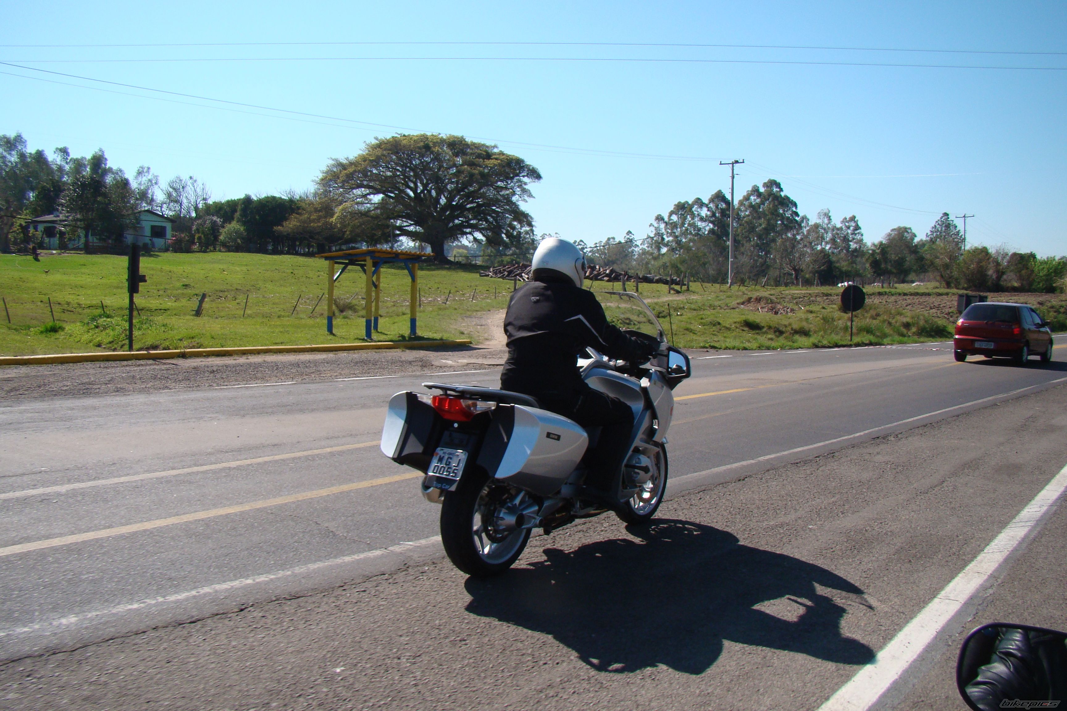 2007款宝马R1200RT摩托车图片4
