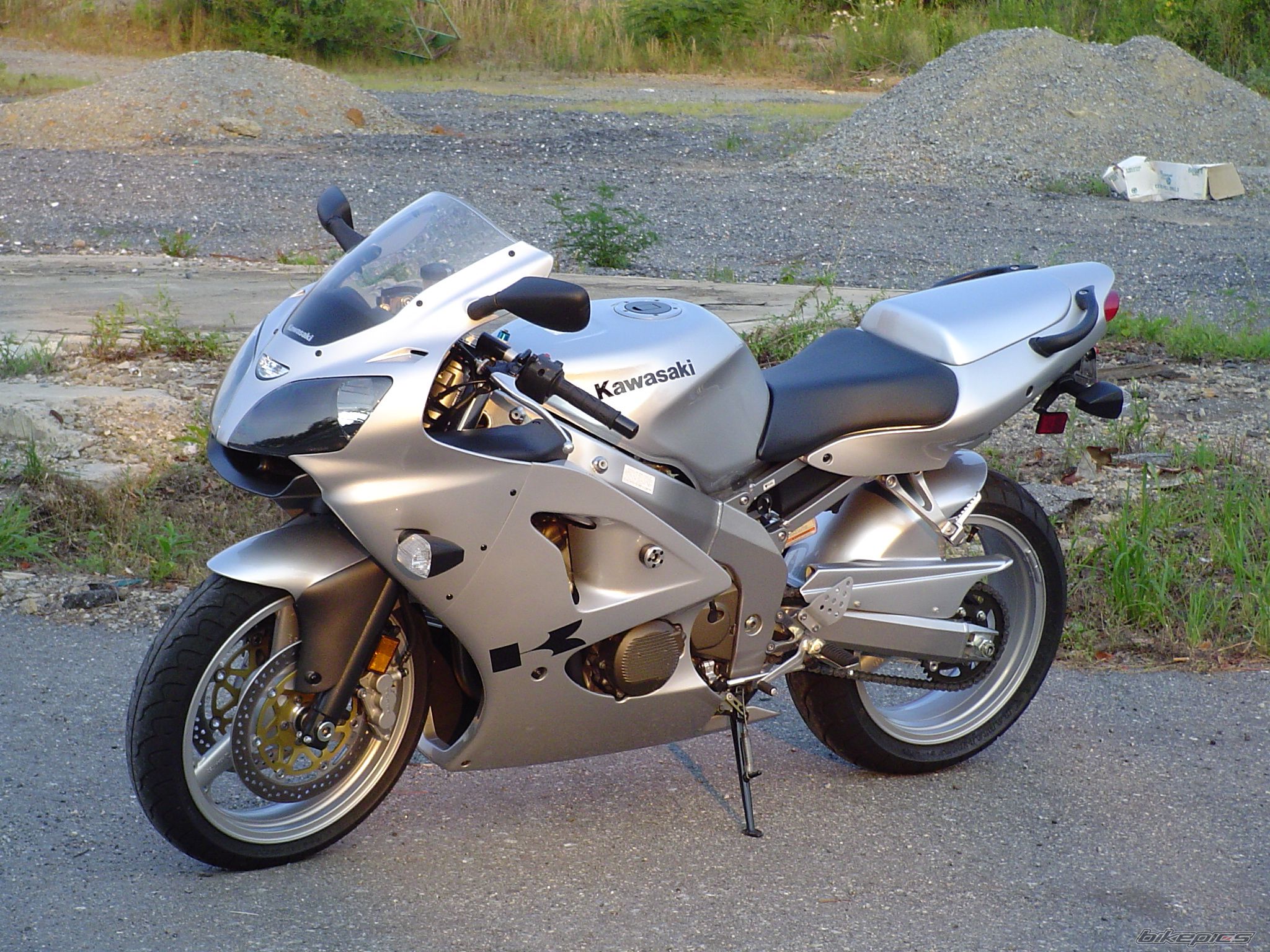 2006款川崎ZZR600摩托车图片1