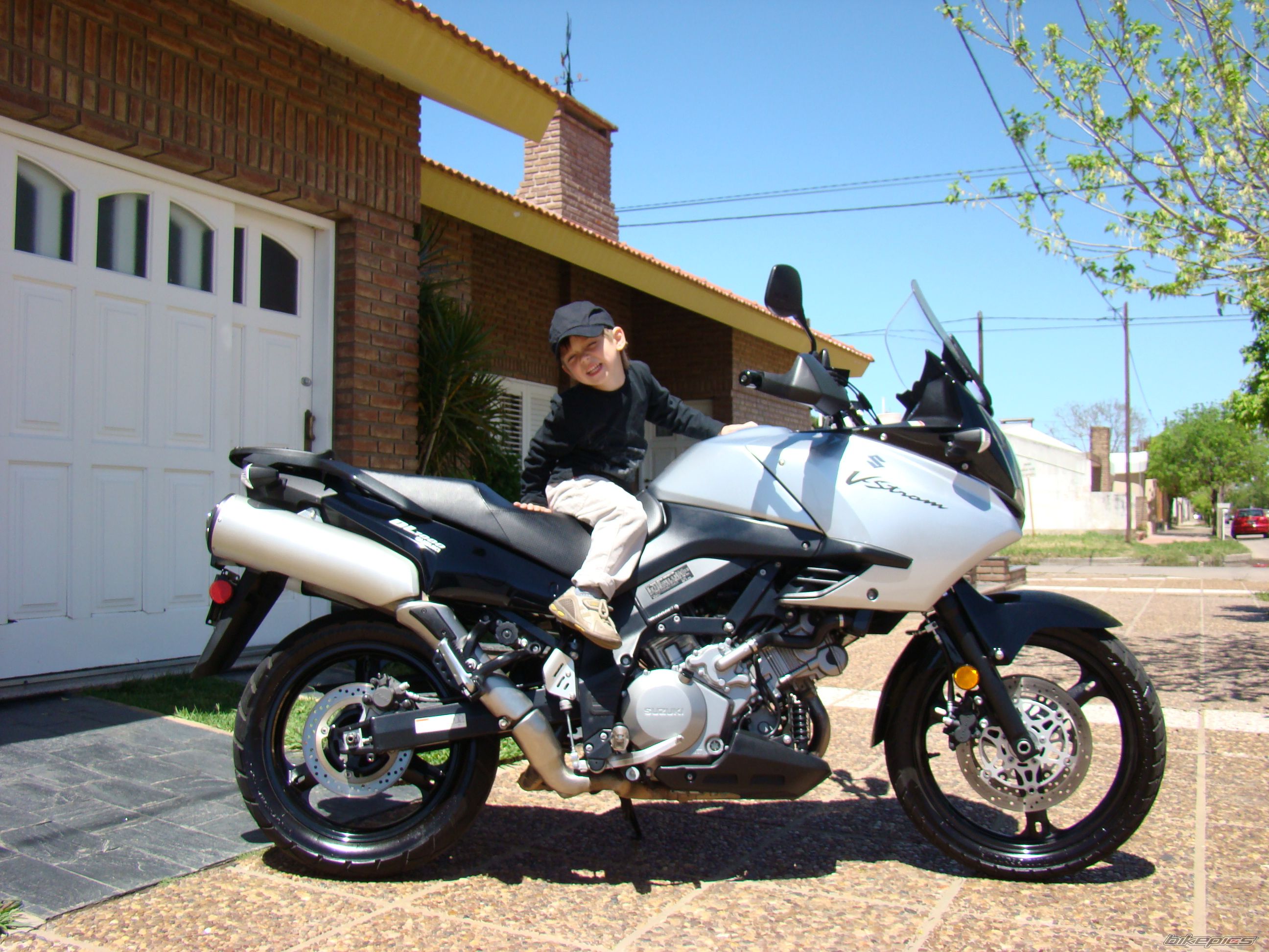 2008款铃木V-Strom 1000摩托车图片2
