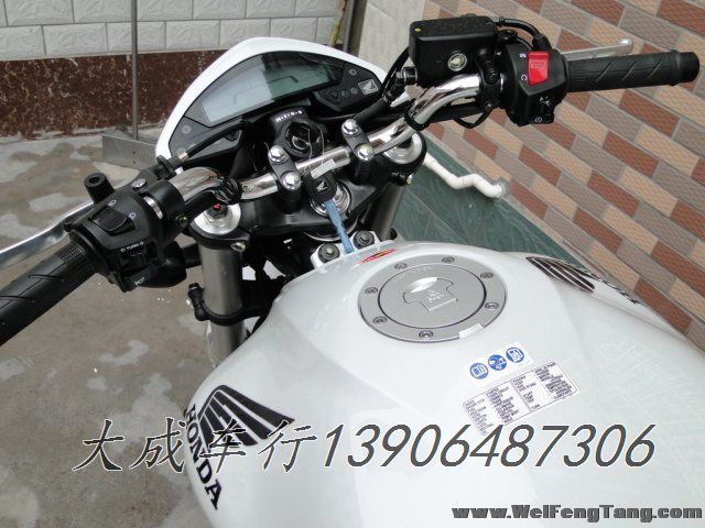 【全新本田街车】2012年款全新变款本田黄蜂黑色-白色CB600F高配ABS版 图片 0