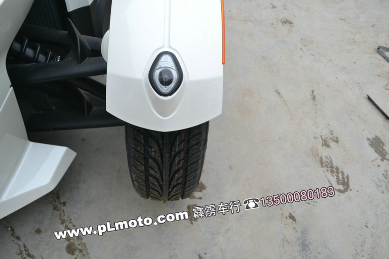 2012年庞巴迪RT-SE5白色 三轮摩托车 霹雳车行2012.12现货 图片 2