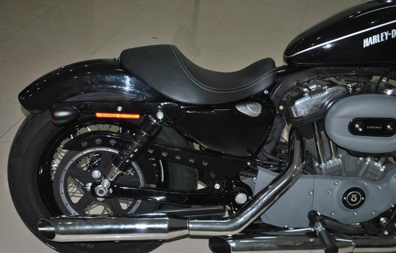2011款亮黑色哈雷戴维森Harley Davidson XL1200N  不到700公里 成色极佳 Sportster 1200 Nightster - XL1200N图片 1