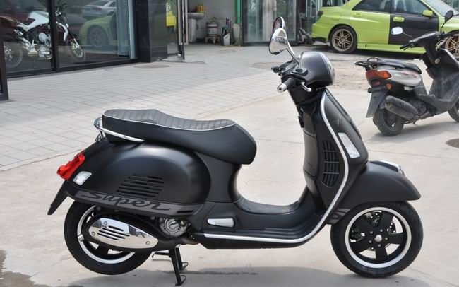 2013款全新VESPA 300GTS SUPER SPORT 黑色 图片 0